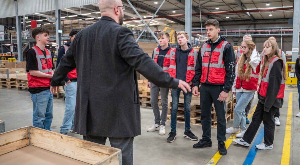 Für Schülerinnen Und Schüler - Zevener Wirtschaftsinitiative E.V.